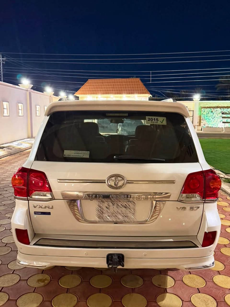 لاندكروز  2015.  VXR  محرك 8 سلندر 5700 فول مواصفات داخل قرميدي 
كفاله عامه من صبغ وفتح وتبديل ملاحضات جداً بصيطه 
تخم تاير جديد صدر جديد رقم بغداد 
ترهم مراوس 

غير متواجد عالنت اتصال فقط.  ***********
