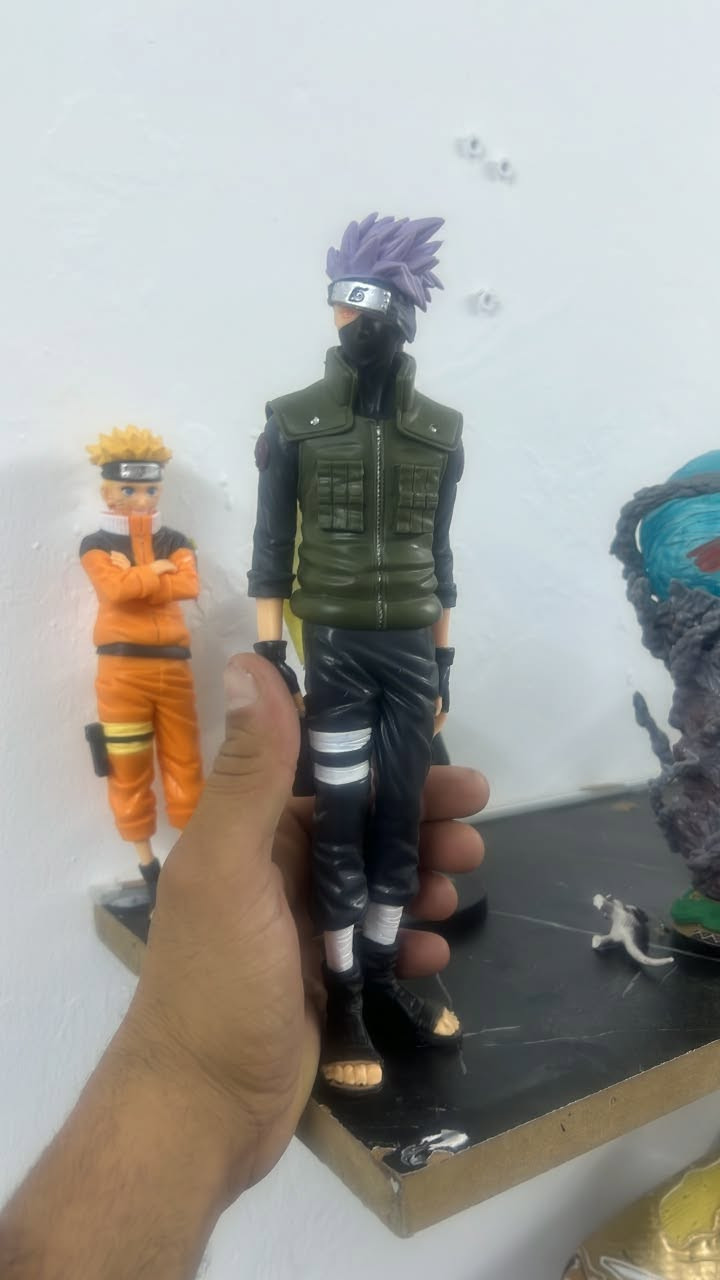 مجسمات بيع ٩قطعه 
سعر ٧٠مع توصيل 
***********
