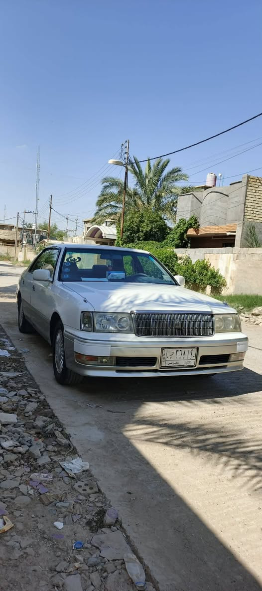.
السلام عليكم كراون راس الثور موديل 1997 رقم انبار مشروع وطني تحويل بنفس اليوم مكينه كير كفاله حداديه نص عمر تخم تاير جديد بيها كفر خلفي جهت الراكب 
بيع فقط السعر 70 وبيها مجال مكاني واسط الصويره 
***********
