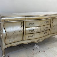 ميز طعام • ٨ كراسي • بوفيه درجة اولى