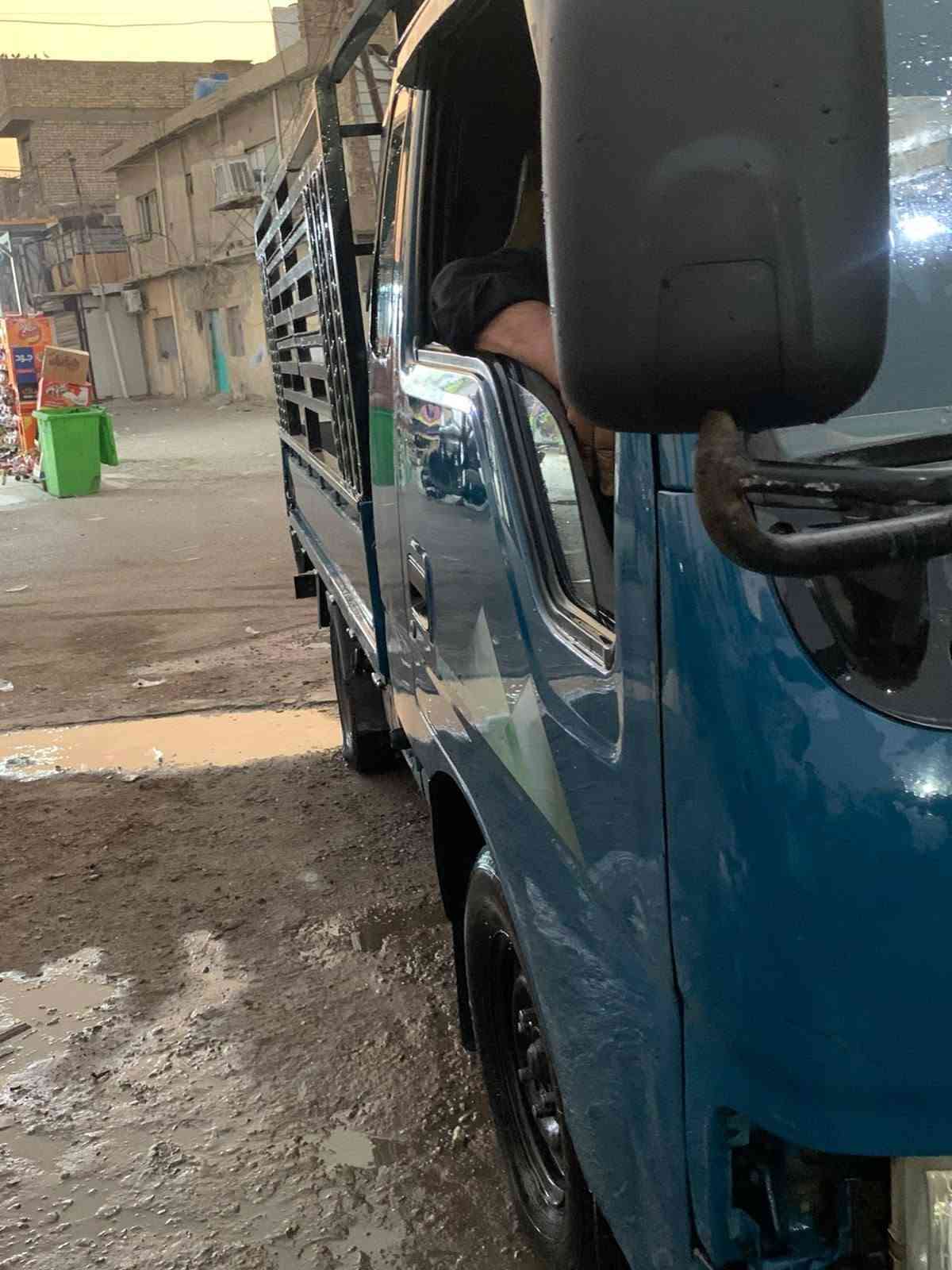 شاحنة • للبيع