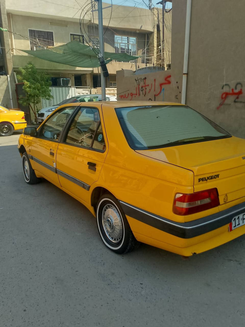 السلام عليكم بيجو لميس مديل٢٠١٦ للبيع تبريد تدفئه شغال صدر امامي خلفي جديد مصفره هيئه وغرامات فقط بينيد مصبوغ دوشمه كشنات حرراري رقم انكليزي  السياره بأسمي عقد مروري ثاني يوم تحويل سعرها ٤٣ وبيها مجال مكاني الشعب ***********
