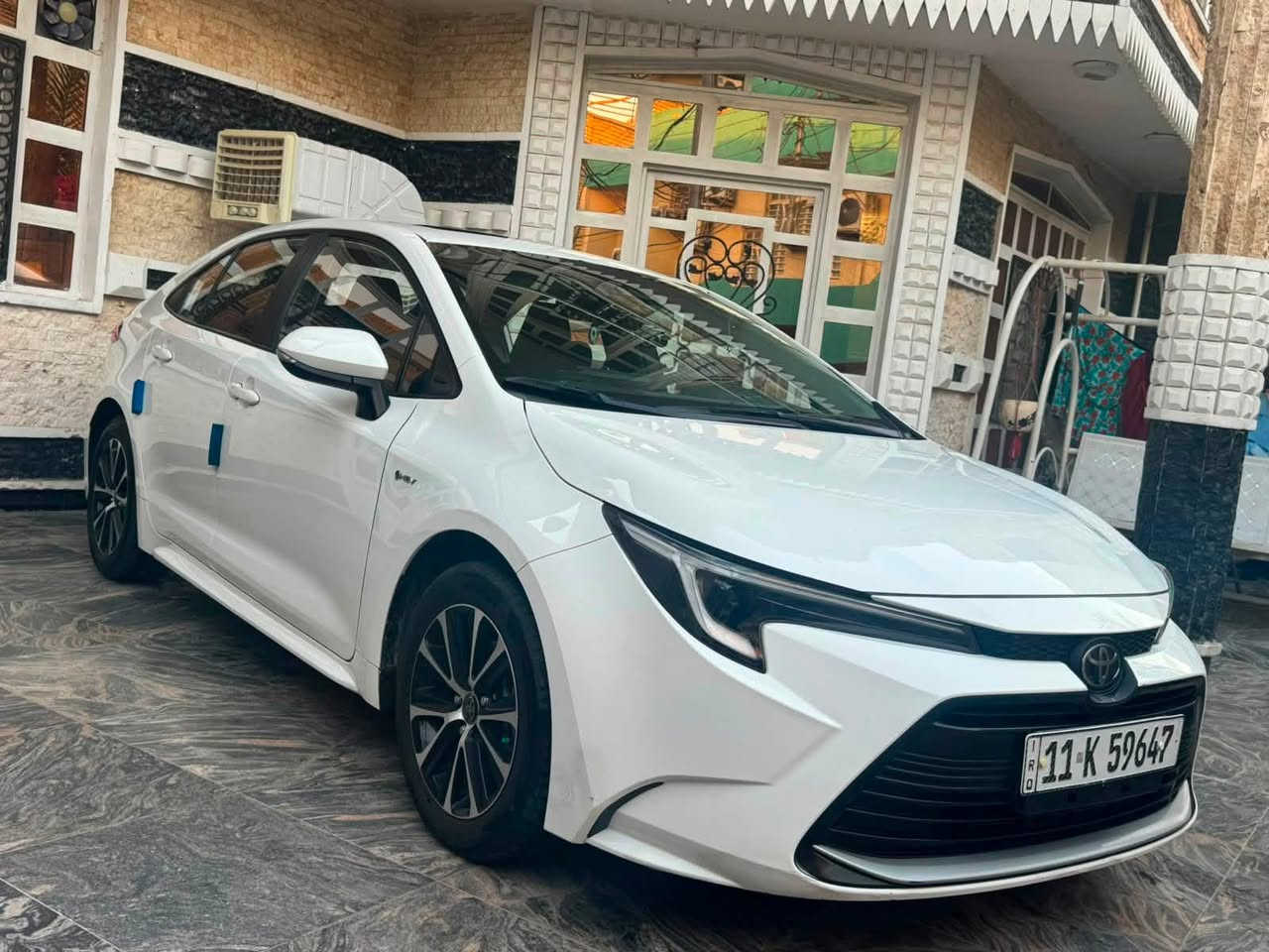 سلام عليكم للبيع كورلا هايبرد2025 HEV
رقم بغداد انكليزي تحويل مباشر
ماشيه:40 الف 
مواصفات:
* بصمة 
* الاضائة الامامية LED ولد نهاري وكشافات ضباب
* نظام طوارئ مانع انزلاق نظام GBS
* فتحه سقف  
* اشاير بالمري
* رادارات تحديد مسار 
* تنبيهة ورجوع عند الخروج عن الطريق
* رادار تحديد سرعة الشارع 
* رادار امامي مثبت سرعة وقوف ذاتي 
* مستشعر اصطدام 
* عدادات دجتال
* كامره خلفيه دوارة
* تحكم التبريد شاشه
* شاشة كبيرة 
* 8 وسائد هوائية 
* اوتو هولد
* سايد بريك بصمة 
* حساس ضغط الاطارات 
* جميع نوافذ السيارة اوتو
سياره مكفوله 
————————————————————————————
موقع السياره /بغداد الشعب 
السعر: 155💸💸وبي مجال بسيط👋🏻🤍
لاتصال والاستفسار: ‭***********‬
