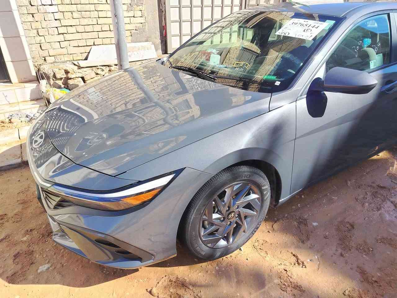 هونداي النترا موديل ٢٤ باسمي نص فول بدون صبغ فقط الحادث بارد  بدون فتح ليبل واحد بدون ايرباك السياره مال جناي واني مستورد السياره  على أيدي السياره جاهزه من كولشي حره  امداور ثاني يوم محرك 2000 دوش تنفس طبيعي بصمات عدد 2 الاستفسار أكثر الاتصال على هذا الرقم ***********
