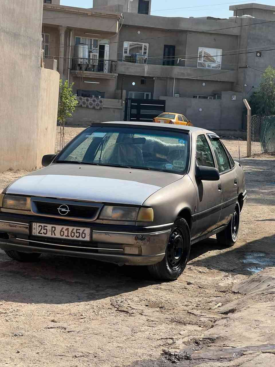 أوبل فيكترا • ١٩٩١ • رقم كركوك