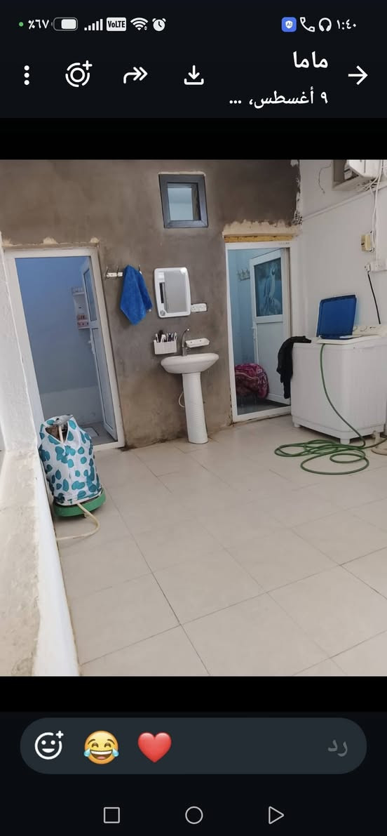 بيت للبيع حي رفعت شارع الجامع مقابل مجمع علاوي العادلي فرع صيدلية التراث مساحة 120بناء قديم سعره97وبي مجال للأستفسار***********
