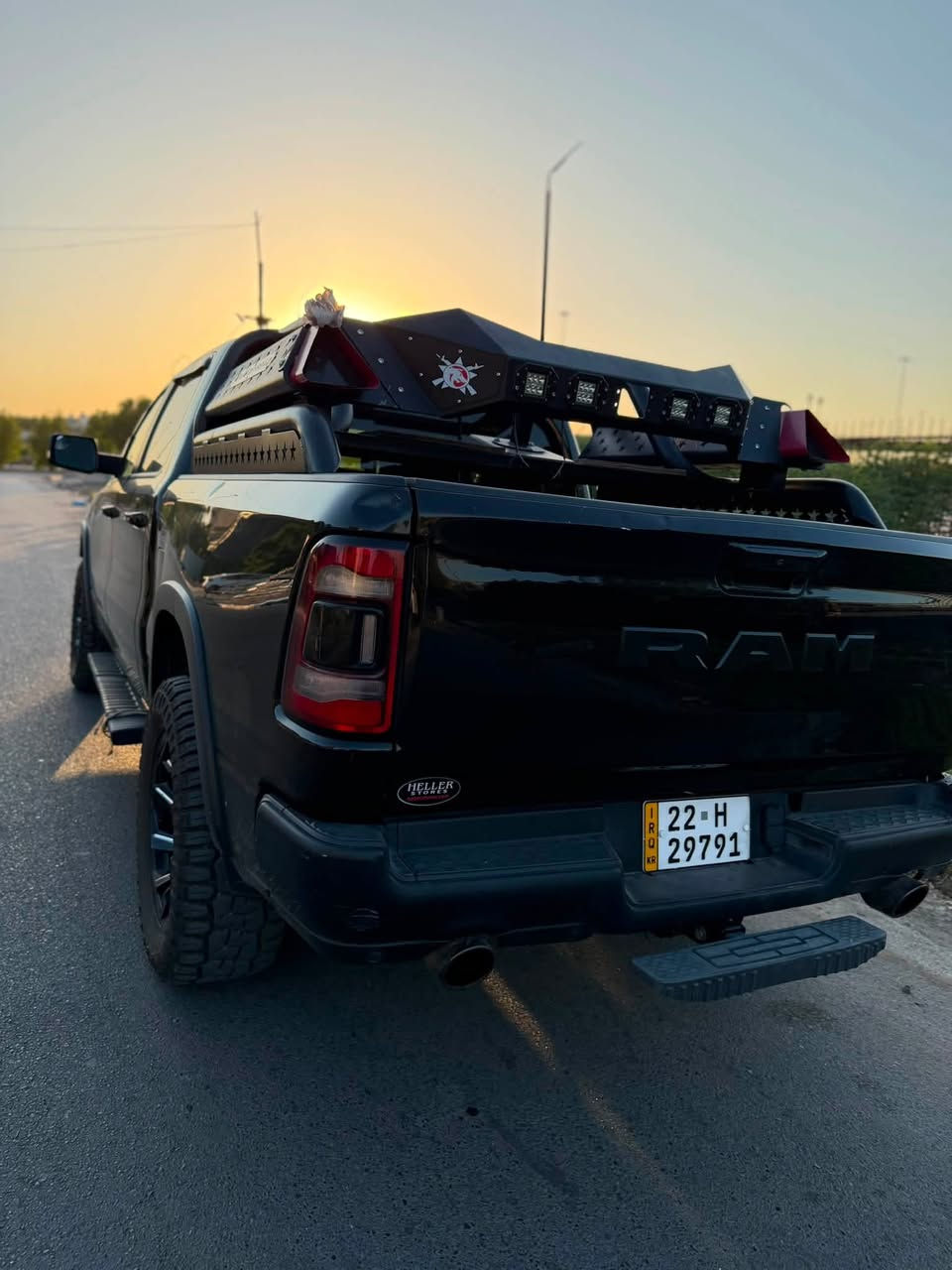 رام ريبل 2022  
وارد أمريكي كلين فقط مفتوحه غراضه وراجعه نفسه داخل السياره احمر بلادي 
رقم أربيل السياره مضلل مع كتاب تضليل 
العداد 58 الف 
المحرك V8 5.7L
شاشة كبيرة 12 إنچ
نظام ملاحة GPS
المصابيح الأمامية زينون
كشافات الضباب زينون
المصابيح الأمامية LED
المصابيح الخلفية LED
نقطة عمياء
دخول ذكي بصمة
تشغيل عن بعد
مقاعد رياضية جلد خاصة لنسخة REBEL
مقعد السائق كهربائي
مقعد الراكب كهربائي
كاربون فايبر
تدفئة مقاعد
تدفئة ستيرن
حساسات أمامية
حساسات خلفية
كاميرا خلفية
دوسات جانبية
مكيف خلفي
ويلات مع إطارات مخصصة للطرق الوعرة
المرايا الجانبية قابلة للطي كهربائياً
إمكانية تعديل ارتفاع دواسات البنزين والبريك كهربائياً
هاند بريك كهربائي السياره عليه تخم تاير جديد وعليه إضافات هوايه ويل ودرع السياره باسمي تحويل مباشر  السعر اتصل او راسلني واتس 
مكاني : بغداد حي الجامعه ***********
