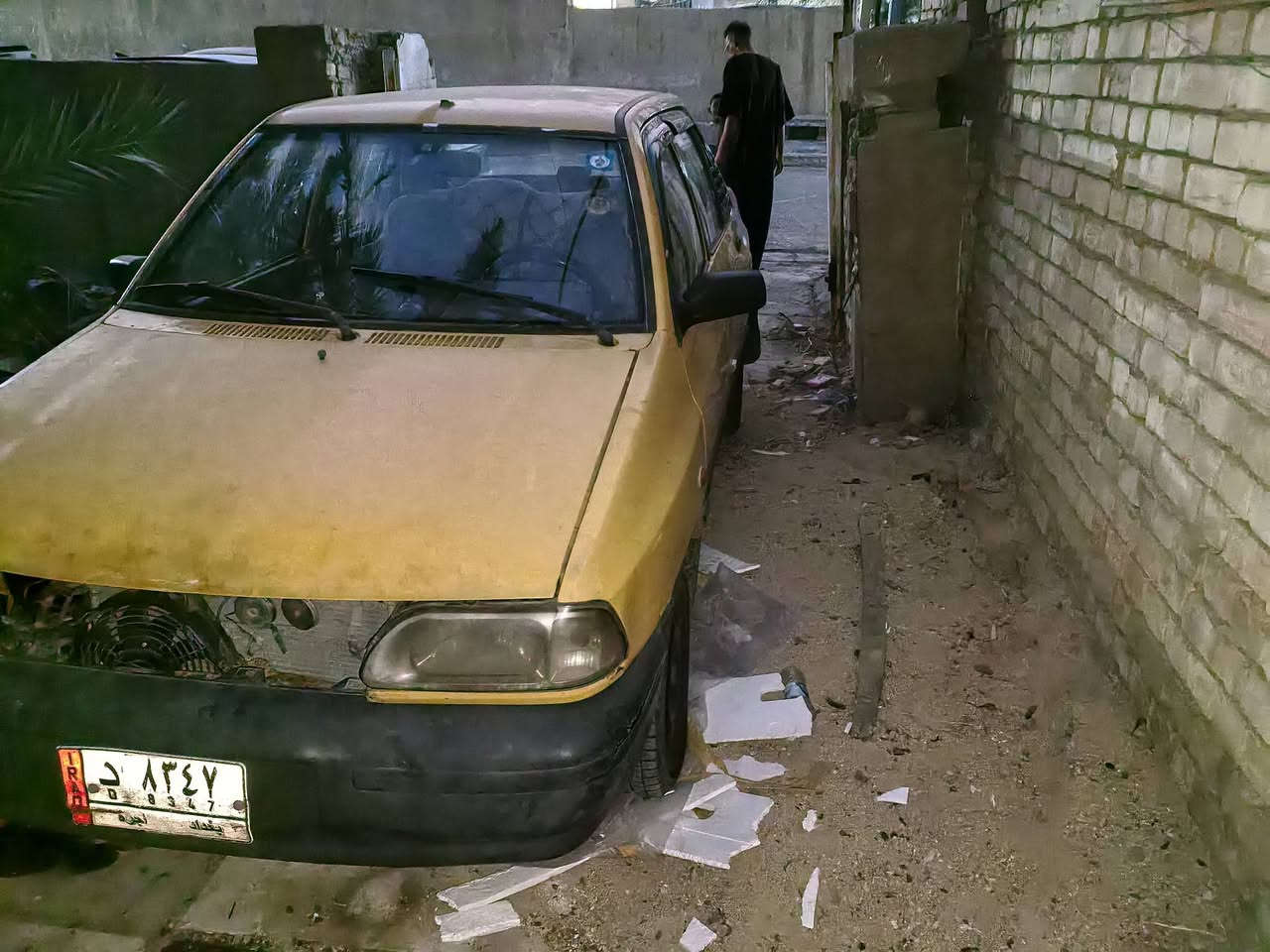 سلام عليكم سايبة موديل 10 لبيع سيارة نضيفة كير مكينة بية ضربة من كدام تبريد كلة شغال سعر ١٧ وبية مجال ***********
