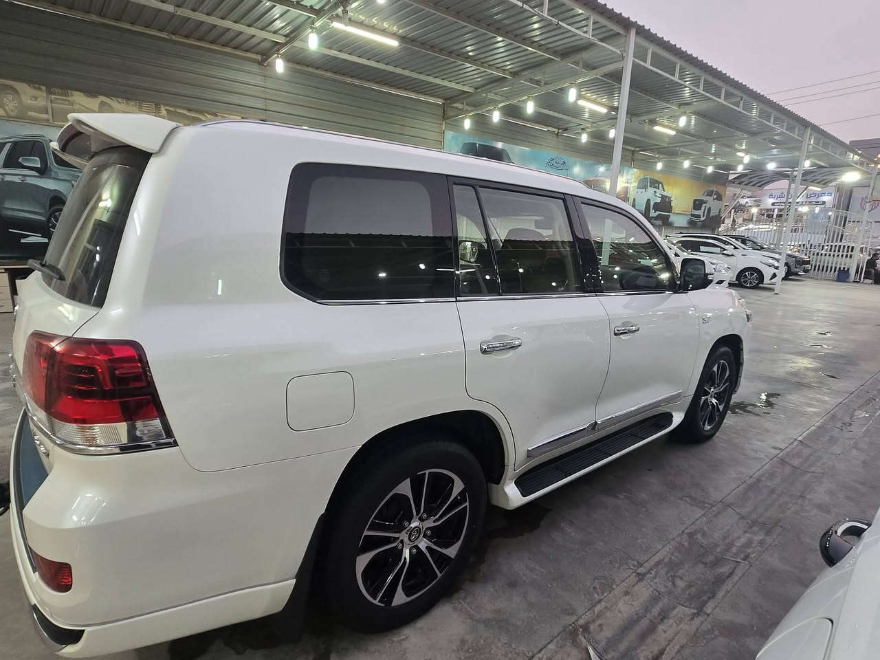 لاندكروز VXSموديل 21 كفاله ومعروف مواصفات S العنوان النجف الاشرف ***********
