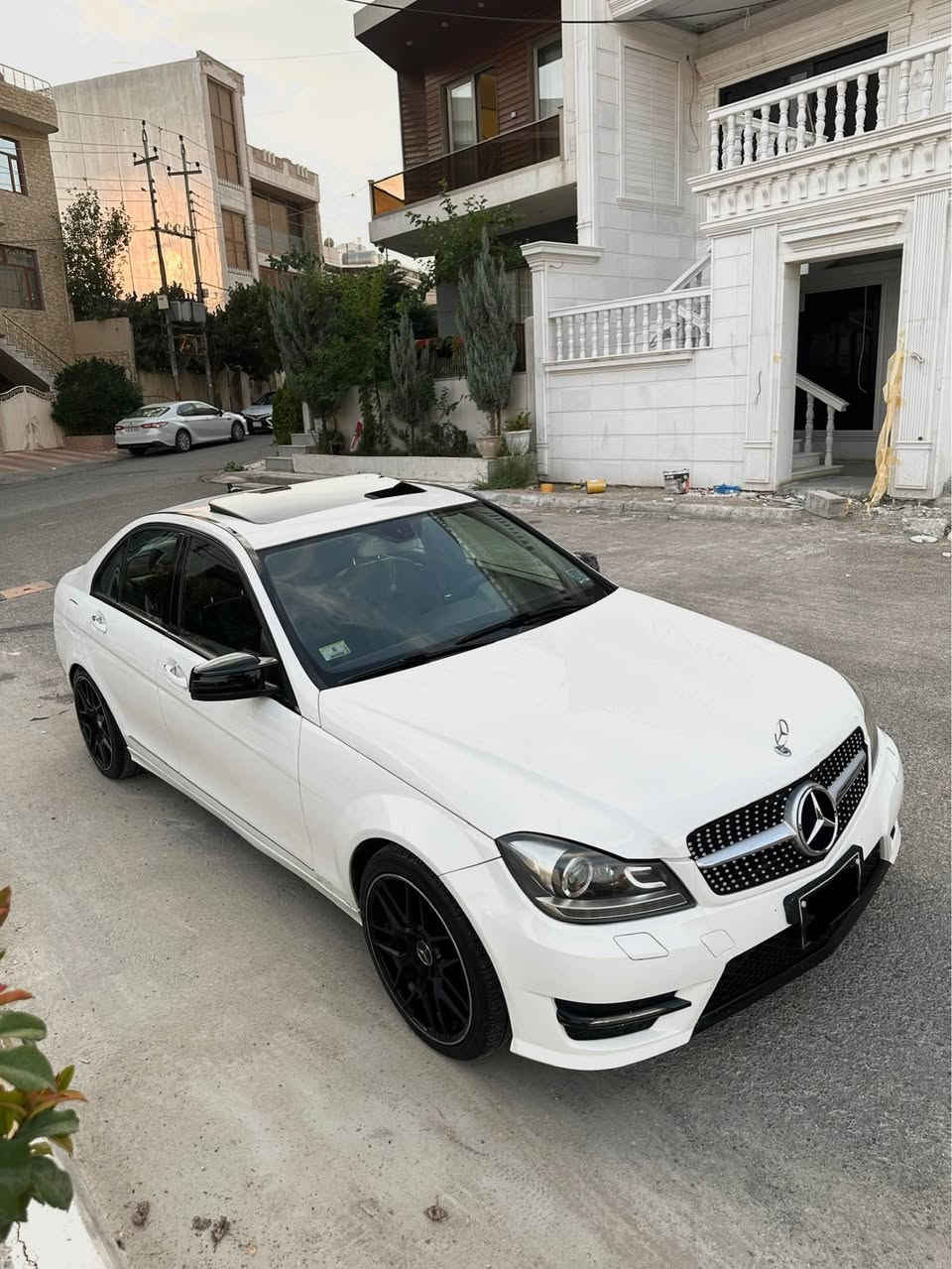 ‎مارسیدس بینز مۆدێل 2014 C class  C350 4matic
‎فول فول مواسەفات 
‎سەماعە harman kardon
‎سەقف سڵاید 
‎کوشن جڵدە 
‎کوشن هیتەر
3 mode  کوشن خەزن 
‎کوشنەکانی کارەبا
‎  ناو فۆڕمیکا
‎تەحکومات سەرسوکان
‎ ماوس هەیە  
auto hold
‎زۆر مواسەفاتی تر 
‎ مەکینە مەرغوبترین مەکینەV6 3.5 litr  CGI دەبڵ اکسل   گێڕ٦ 
‎گێڕ و مەکەینە نەکراوەتەوە  بەشەرت برخو بانەدراوە خەلەل 
‎کارەبای  بەشەرتی  کۆمپیوتەر
  
‎4 تایەو ویل تازەی amg بۆ بەسراوە
تایە ی تازە بۆ بەسراوە 
ڕۆنی مەکینە و هایدرۆلیک گیر  تازە گۆراوە 
مەسفی بانزین و گێر تازە گۆراوە
فیتپەمپ تازە گۆراوە
٤ تاقم بانص شەریکە لەسەرە تازە 
ڕۆن ئیستۆپ brembo تازە گۆراوە
کامل کامل سیرڤس کراوە 
٢٥٠ مەسرەفی نییە
) یەک دەستە سەیارەکە 
180 kilomater ڕۆشتوە
‎ بێ شوخت و سارد  دەعامیەکانیش بەشەرت 
‎تەنها 2 پەڵە بۆیاخ هەیە. ئی ئەوروپایە
‎بێناو بێ ئیرباگ
‎تۆزێ تەرزەی هەیە تەنها بۆنیت و سەقف و صنوق ئەویش دیار نیە
‎سەیارەکە لۆکە وەک سفر وایە یەک دەستە 
‎ڕەقەم شانصی WDDGF8AB4EG183001
‎بێڕەقەمە   کۆدی بۆکراوە بەناو کردن بەشەرت
سعر 86 گەلا قفل 
گۆڕینەوەش دەکەم لەسر دلگرتن 
‎شوێن سلیمانی
*********** السليمانية, العراق
