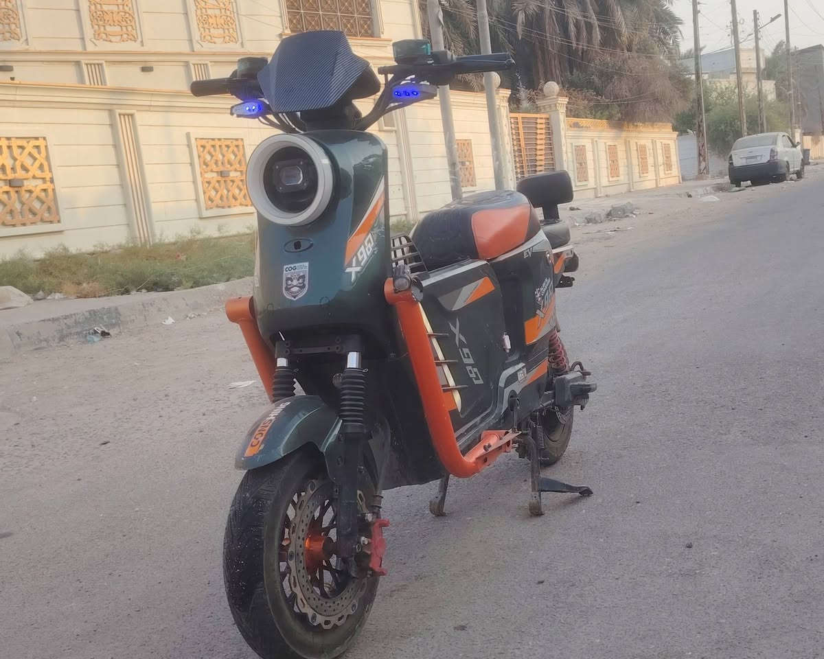 دراجه شحن نضيفه للبيع كلشي شغال بيها
رقم الهاتف ***********
