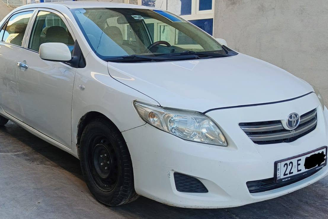 کرۆلا 2009خەلیجی 
مەکینە گەورە گێڕعادی و سبوخ ئەستور  ئاوێنە شەفت و حاسە و جام کارەبایی و قوفڵ مەرکەزی و ڕەقەمی تازەیە بەناو خۆمەوەیە وسەنەوی تازە بەسەرچووە  
کارتی بەنزینی کەرکوکی هەیە 
سبوخی نیە دوونیوە دەرگای لای سەکن ساردی هەیە  
ته برید ساردو گه رم ئیش ئەکات گشت گیانی بەشەرت
ماوەی ڕۆیشتن ٣٧٠هەزار کم
شوێن چەمچەماڵ
***********
***********واتساپی لەسەرە شمشمل, السليمانية
