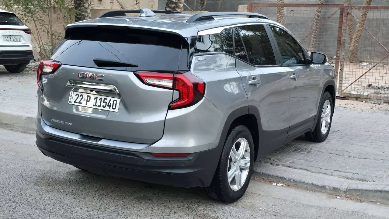 السلام عليكم للبيع GMC. تيران موديل 23 وارد امريكي حادثهة باب وجاملغ السايق فقط بدون دواخل ونفسهن راجعات ومصبوغات ايرباك برده مكينه 4 سلندر تيربو المواصفات اربع ابواب بصمه دخول كشنات تدفئه انظمه قياده متعدده تحديد مسار رادارات اماميه وخلفيه وجانبيه شاشه جبيره كامره دواره جنطه كهرباء تشغيل عن بعد كشنات كهرباء سايد بريك بصمه بجم كبس السياره حيل جديده ورقم اربيل بسمي تحويل مباشر كير مكينه دواخل تبريد تايرات كلهن مكفولات  للاستفسار *********** مكان السياره كربلاء السعر 163 وبيهة مجال حك الجيه،
