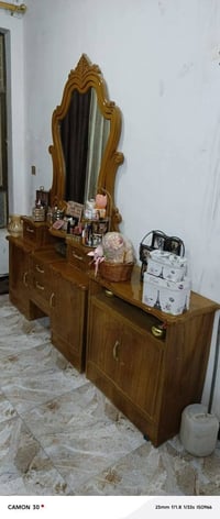 غرفه اخشاب البيع مكاني بغداد العبيدي ٠٧٧٦١١٦٠٨٧٠