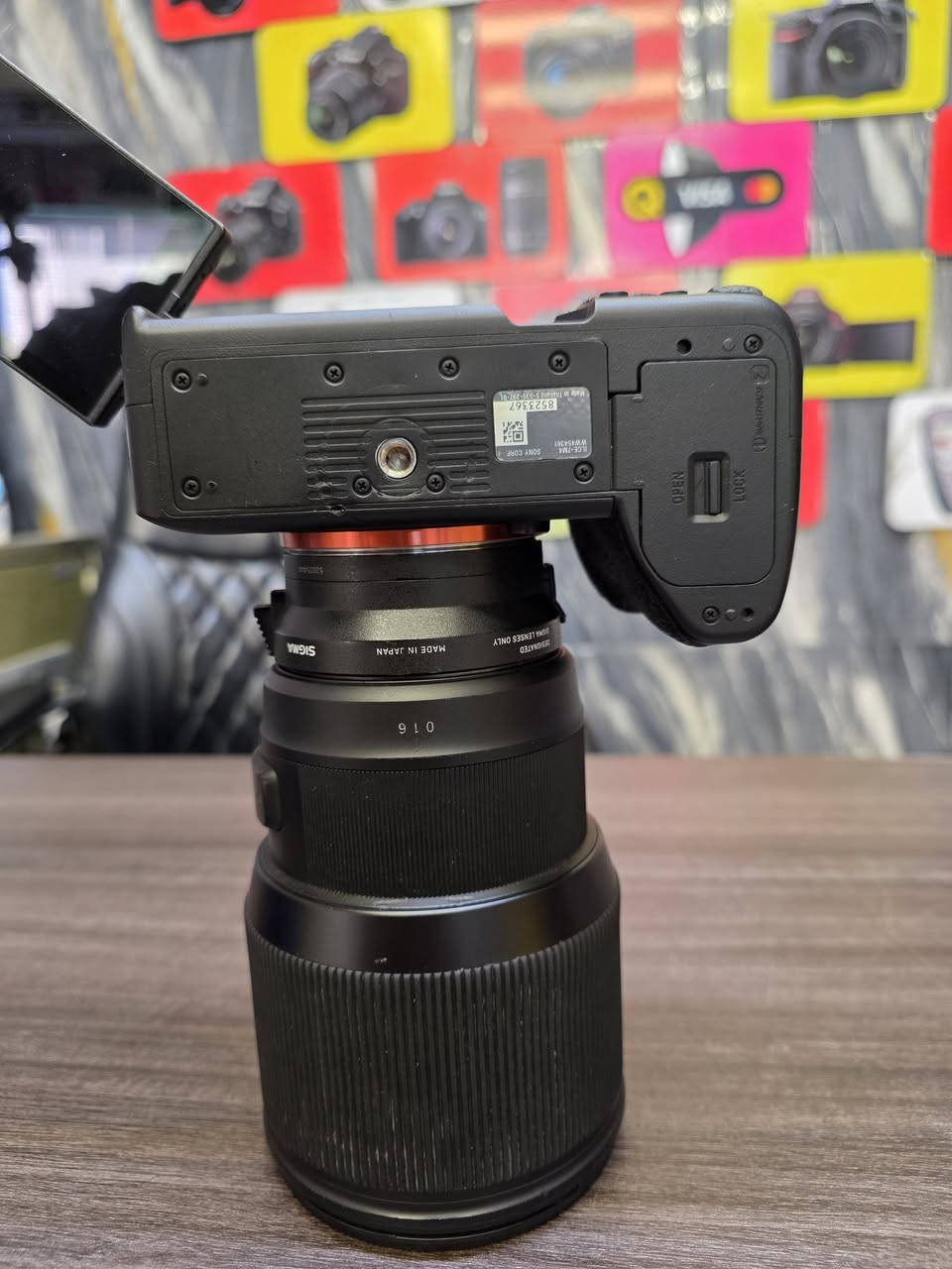 سوني a7IIII شتر 38K مكفوله نضافه 
البدي 90%  مع ادبتر سكما ياباني مع
 عدسة احترافيه 85MM فتحة 1.4 
سكما ارت ياباني اوتو فوكس سريع 
          البدي 2.100.000 دينار 
               العدسه 600 الف 
               الادبتر 200 الف 
        المجموع 2.900.000 دينار 

    موقع المحل بغداد باب الشرقي مقابل 
       حديقة الامه ***********
        مركز بغداد ماركت للكاميرات
