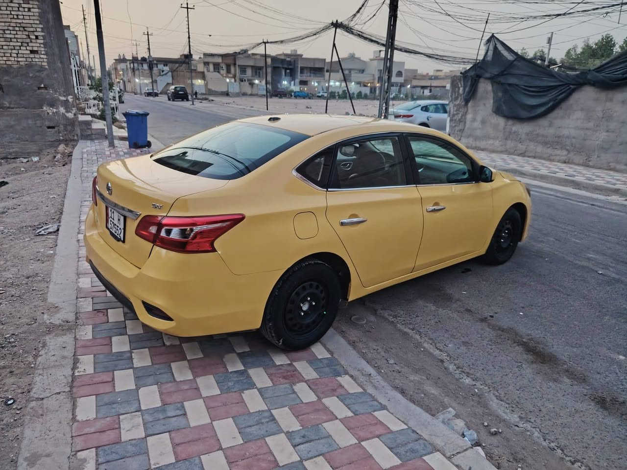 السلام عليكم نيسان سنتره مديل 2018 رقم بغداد إنكليزي تحويل ثاني يوم مشروع وطني سنويه جديده هزه جديده هيه والغرامات مصفره وارد امريكي حادثه جاملغ الامامي وشويه من البنيد مكينه وكير مكفولات تبريد ثلج حداديه تخم تاير مكفولات السياره فول مواصفات بصمه تحكم ستيرن شاشه كامره دواره ثلاث انضمه قياده السياره جاهزه كل نقص مابيه صبغه أول السياره جديده احلا من الصور 77وبيه مجال بسيط حك الجيه مكاني كربلاء مامتواجد عله النت 
رقم ***********
***********
