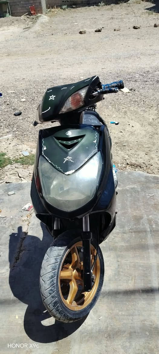 سلام عليكم ماطور سكنس فحل البيع ماطور نضيف مامفتوح نوزل حجم المحرك 150cc السعر خاص رقم *********** وياه ملحقاته جنطه جاملغ مرايه شمسيه

