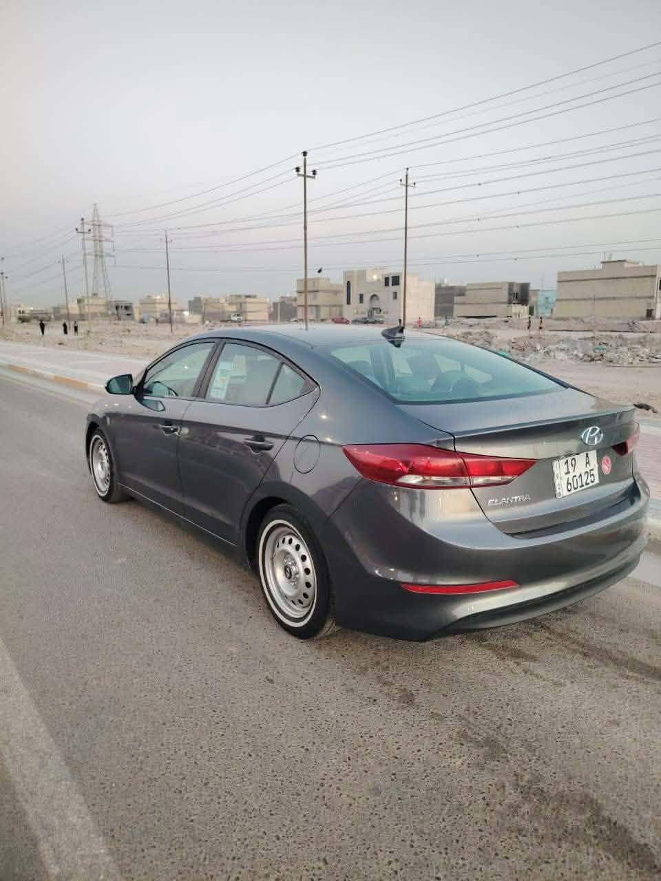 السلام عليكم انتر17امريكي خوش سياره جاهز
محرك الفين تبريد حددي تير جدد من أهل كربلاء  ***********

