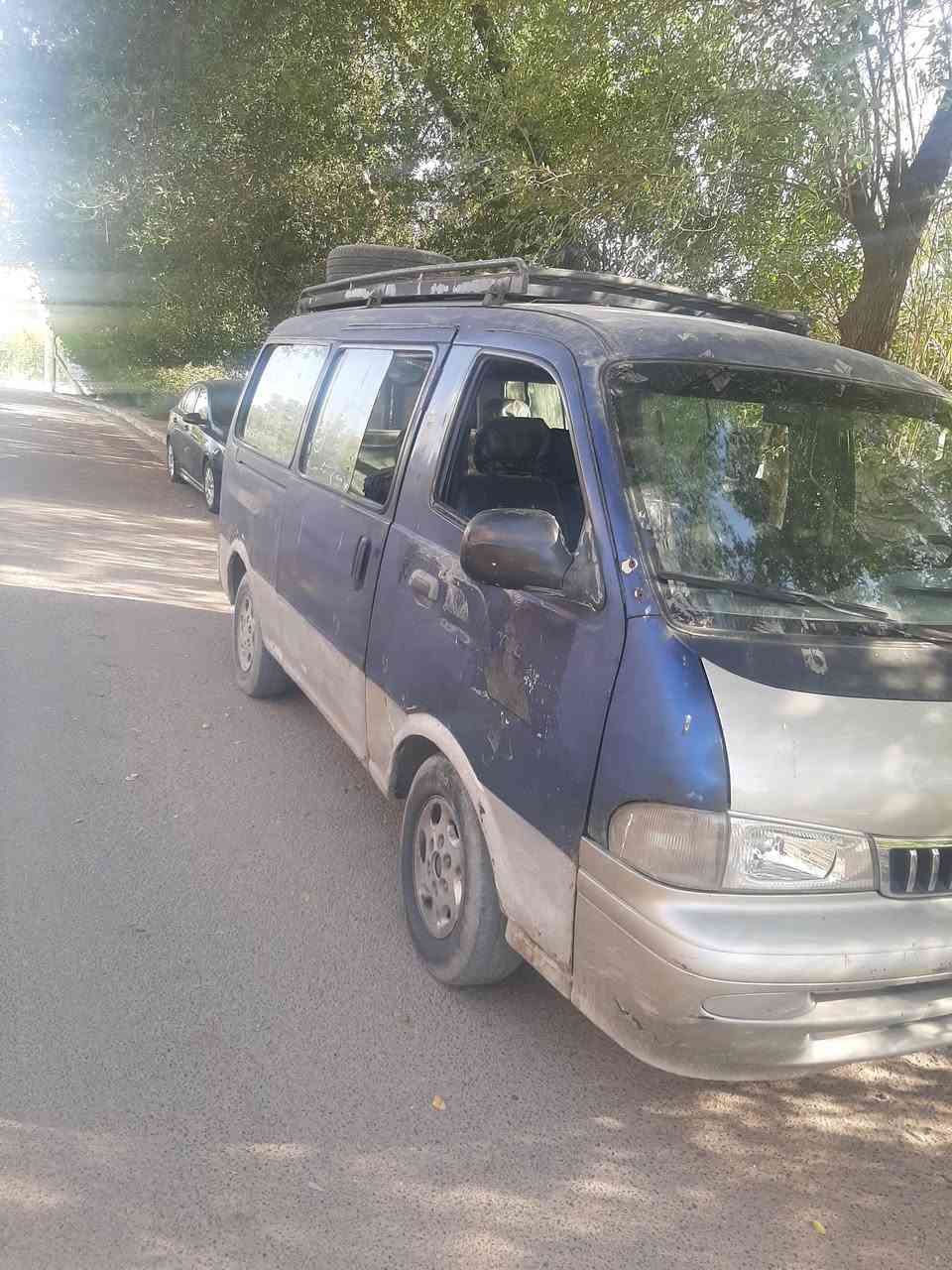 .      اللهم صلّ على محمد وآل محمد 
من رخصت  صاحب الكروب 
سيارة كية بريجو موديل 96 رقم بغداد  قانونية  باسمي  سنوية نافذة لغاية 2030  مصفرة هيئة وغرامات  
 مكينة جديدة 3000 سوبر  حاوية كامل تفرعاتهة اكسل حاوية  
الكير  نمرة الرابعة  يفلت   والسيارة  شوفت عينك 
السعر  38 بيهة مجال  *********** 
السيارة  أاني  جنايهة لا بياع ولا شراي  ولا دين ولا بعدين 
اليشتري اتكاتب ويا مكاتبة مرورية تحويل رسمي  وقانوني
