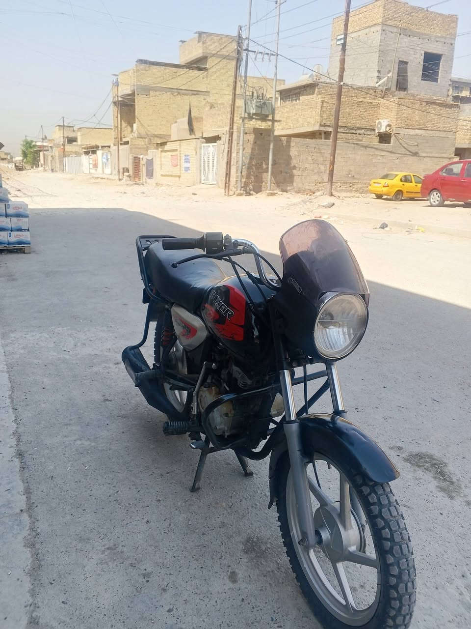 بوكسر مديل 18نضيفه اوراق ضايعه محرك مجفت سعر 600وبيه مجال عنوان مدينة الصدر ***********
