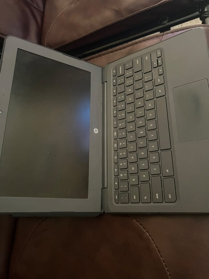 سلام عليكم
للبيع
لابتوب HP Chromebookعدد 2
مكان المنصور 
***********
