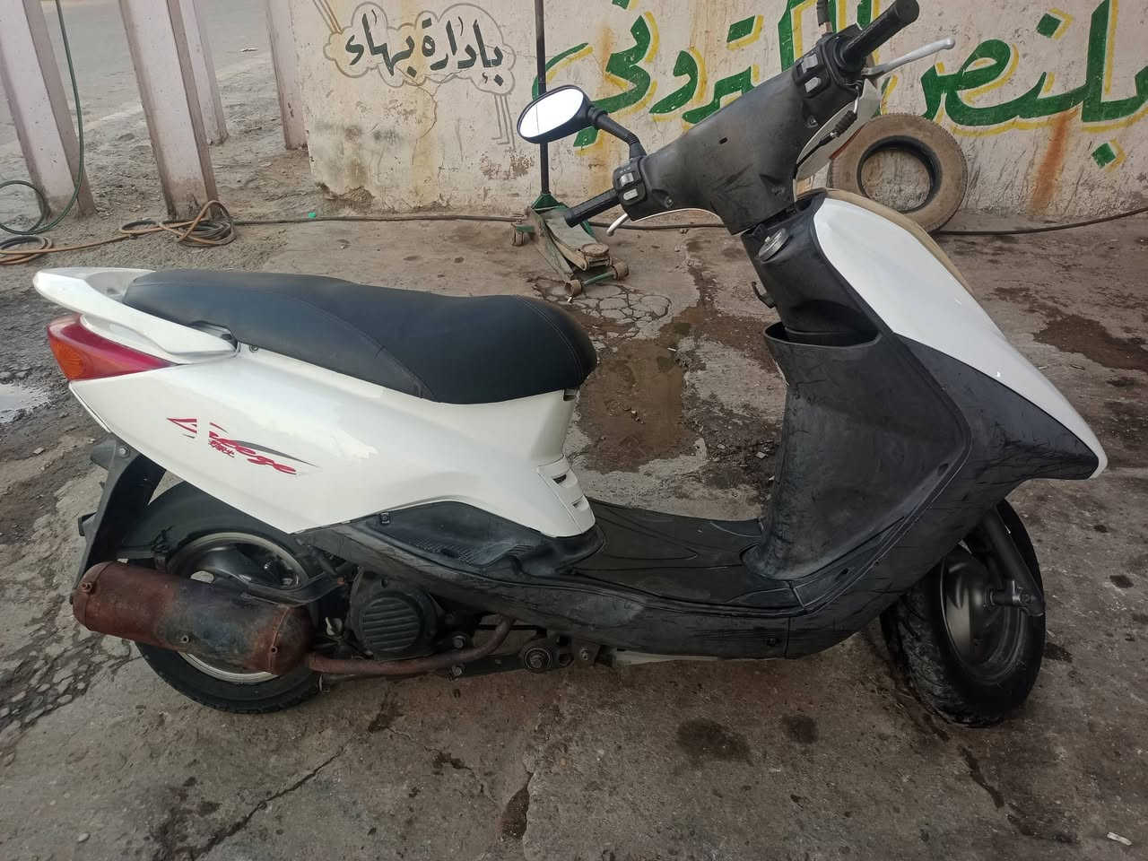 السلام عليكم بريز للبيع الدراجه جاهزه مال جناي رايدها ب700مكاني بغداد الجديده ***********
