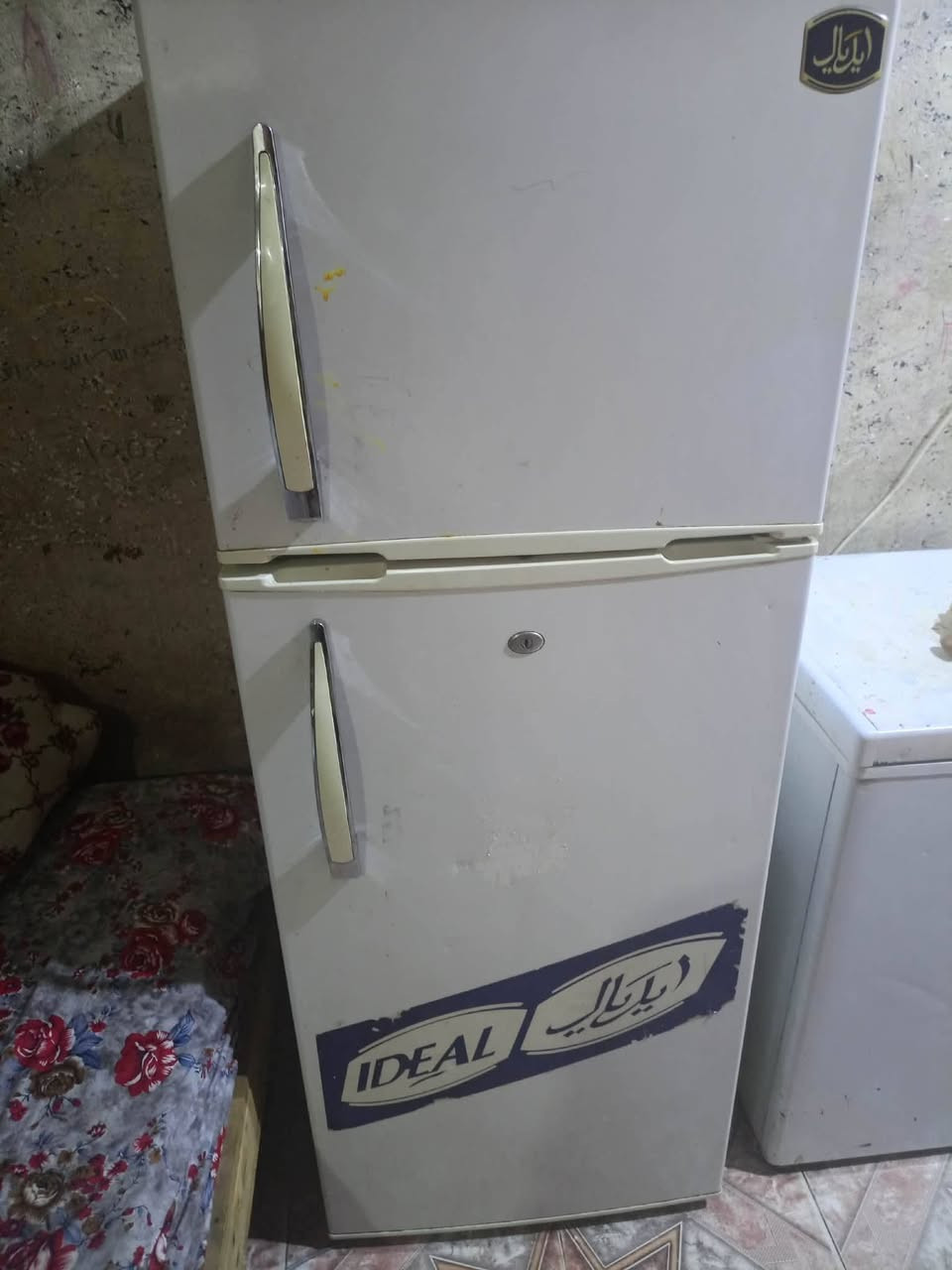 ثلاجات • عدد ٢ • للبيع