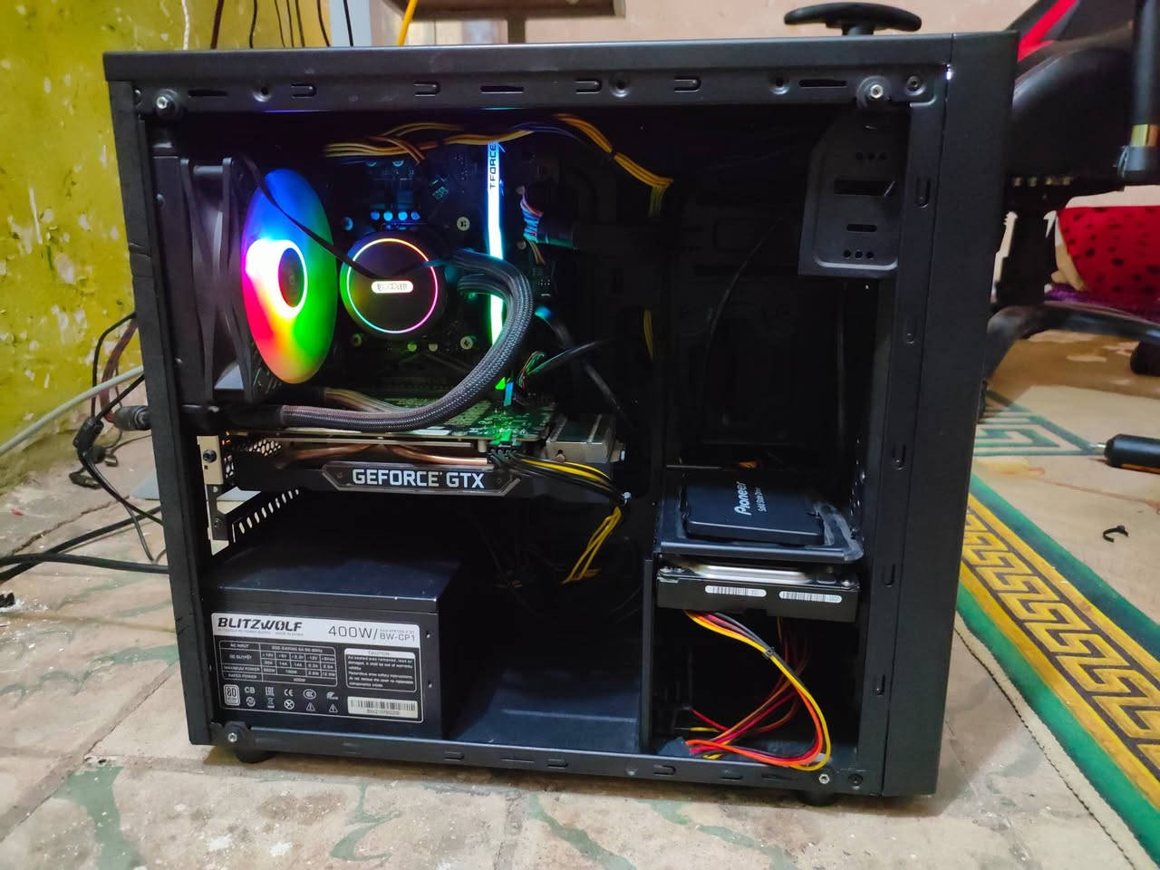 السلام عليكم تجميعة للبيع :
I3 10105F
1660  Palit ما مفتوح
SSD 128 
HHD 1TB
تبريد مائي
Ram تي فورس تاف كيمنك 3600 16×1
السعر 525 الف 
والمكان بغداد مدينة قطاع 38
***********
