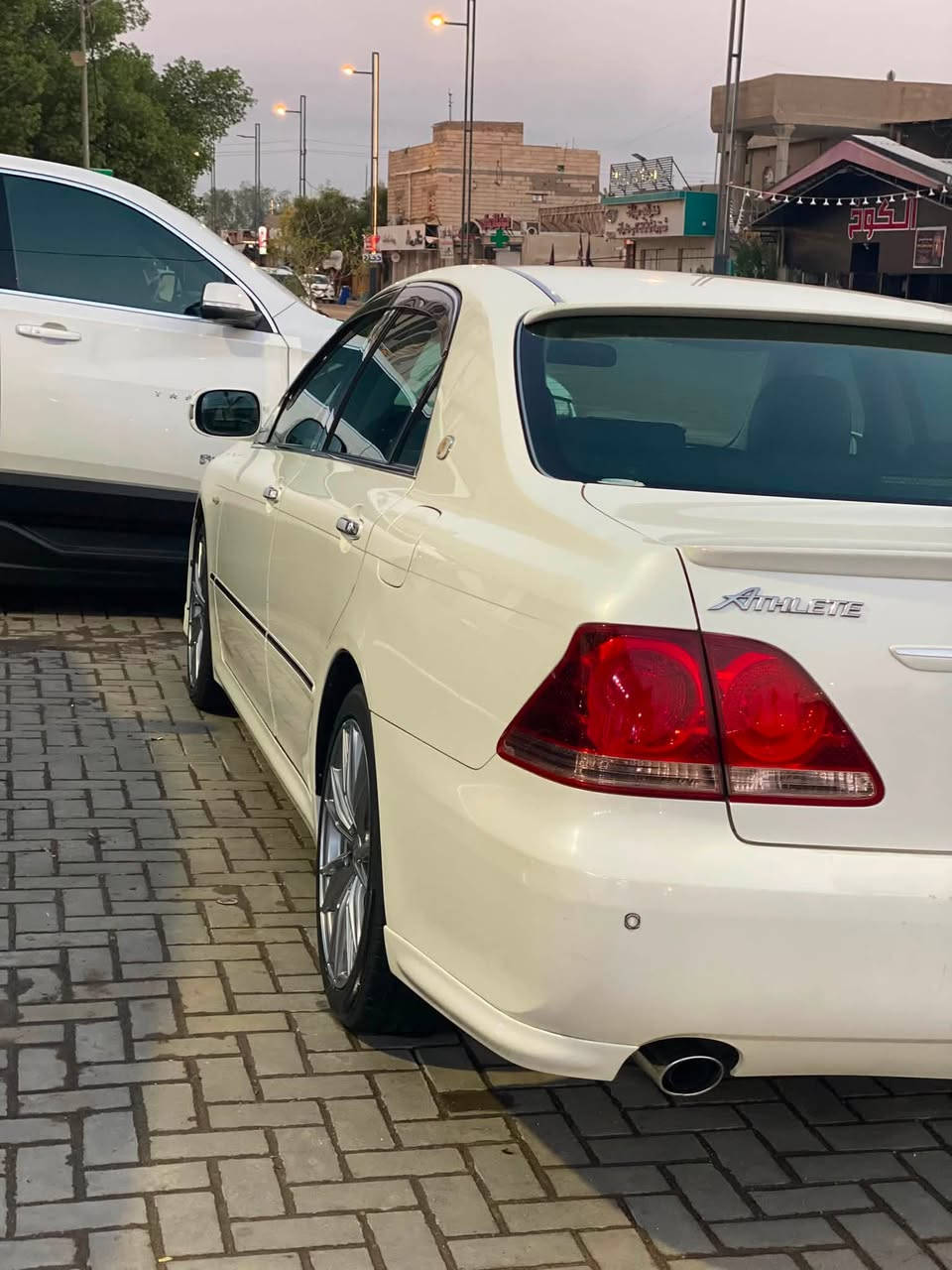 سلام عليكم اخوتي شاهينه ٢٠٠٧
ابيض صدفي كفاله عامه
قرار ١٠٢ شاصي ٨٠جديده السياره ٣دكم
تحوير فوك وجوه نجف تبريد ثلاجه مشط يسرى ابلاد رقم بصره قبل اسبوعين مستلم لوحات وسنويه بسمي 
رايدهه ١٥٥ وبيه مجال مكان السياره بلبصره رقم راعي السياره ***********
