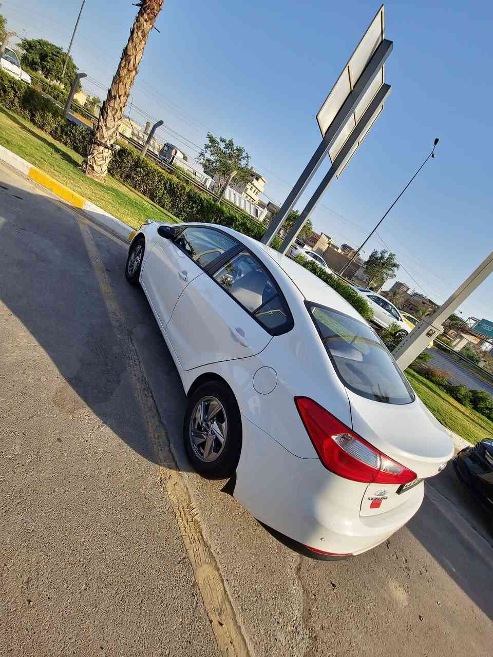 سيراتو ١٣ شكل ١٤ سليمانيه بسمي هزه وسنويا جديد كير ومحرك كفاله ماشيه ١٤٨ فقط البنيد مبدل كما موضح بسونار مكاني بغداد الغزاليه  سعرها ١٠٢ للاتصال ***********
