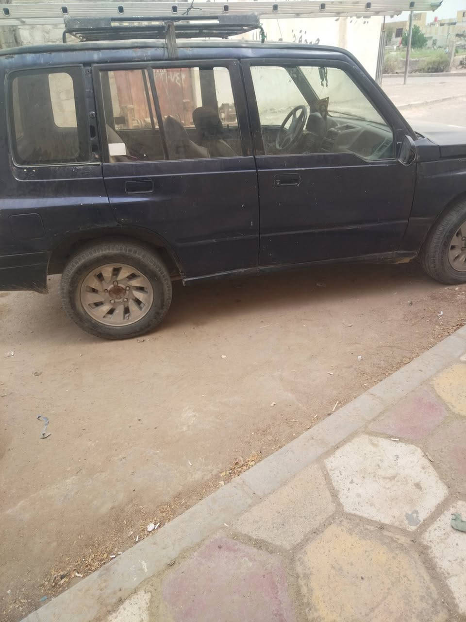 سلام عليكم سياره ساسوكي مديل 95 البيع  بغداد خصوصي السع 20
***********

