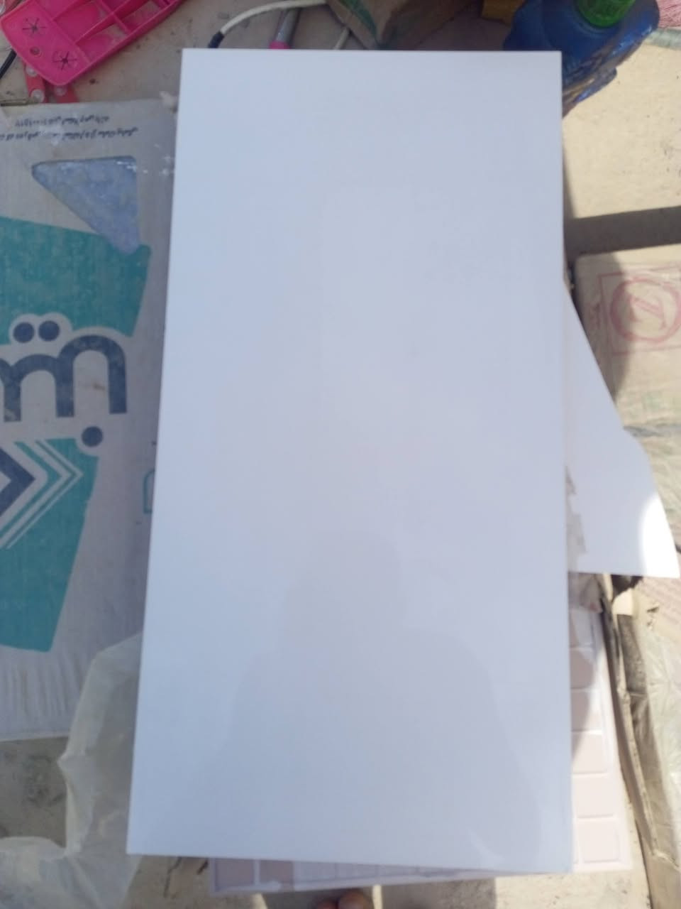 سيراميك 5كراتين 3جداري 2ارضي سعر  ارضي كارتون 10جداري 8بي مجال بصيط الإتصال علا رقم ***********
