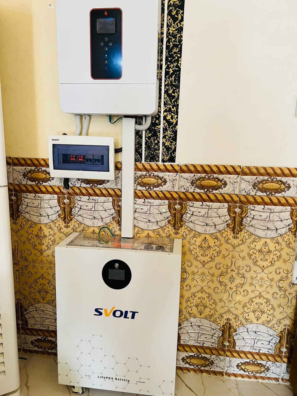 طاقة شمسية • Jinko ٦٥٠W • بطارية SVOLT ١٧٫٩٢kWh