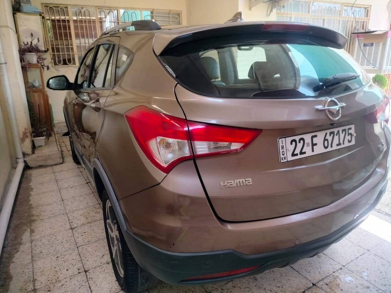 هايما s5 2019
محرك 15 تيربو 
بدون صبغ فقط شبر بارد باب  الجنطه 
السيارة فول بصمة تشغيل
فتحه سقف
 كشنات جلد + كهرباء السائق والنفر 
مرايات شفط 
كاميرات محيطيه 360 درجه 
يدات نيكل 5 ويل كب 
كروز سرعة 
لد نهاري لايت عدسه زينون
كير محرك  وطخم امامي وخلفي  وتايرات جدد سياره جاهزة وكامله  ومصروف عليه  شرط تحويل وكاله وارقام وسنويه جدد  السعر المطلوب 79 وبيه مجال بسيط جدا
‏‪***********‬‏ اتصل على الرقم مكلف بالنشر
