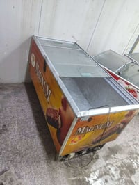 07731360755 رفوف للبيع جدارية مع وسطيه ومجمدات ومراوح الاتصال على الرق...