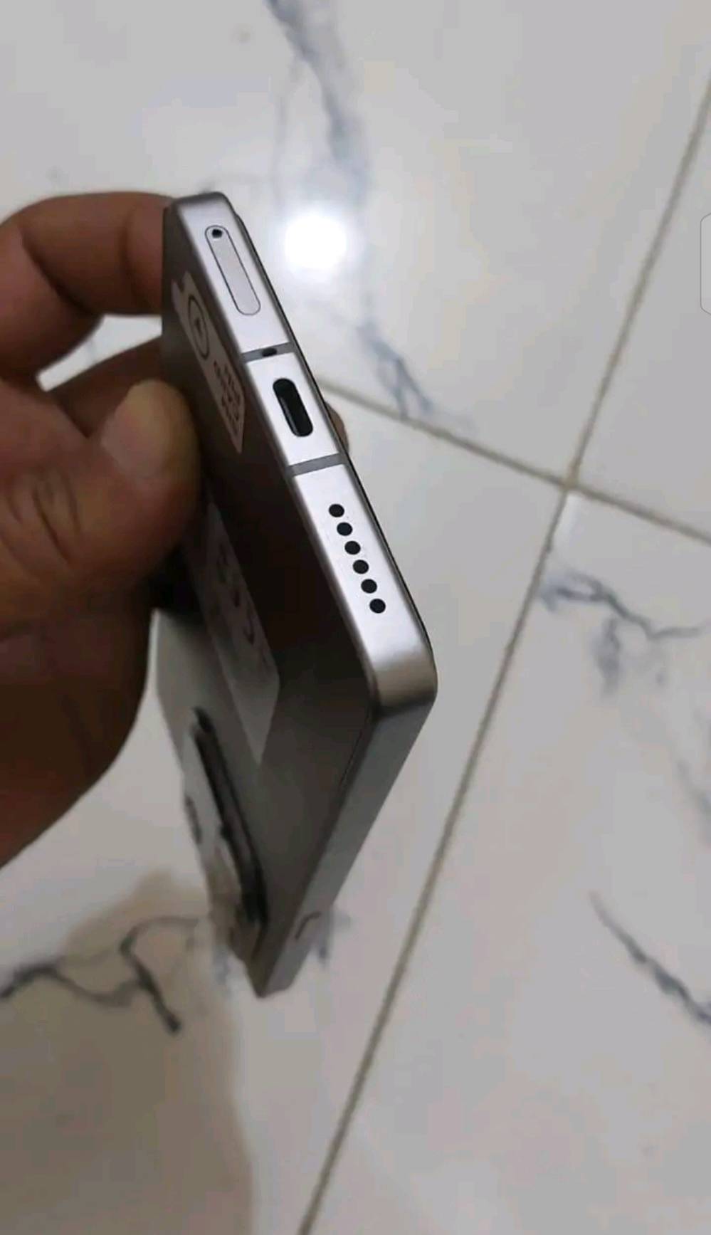 انفنكس نوت 50 برو بلاص
الجهاز نضيف  100% ملحقاته كارتونه و
شاحن لاسلكي وكيبل فقط
رام 24   ذاكره 256
السعر 400
تواصل خاص
بغداد