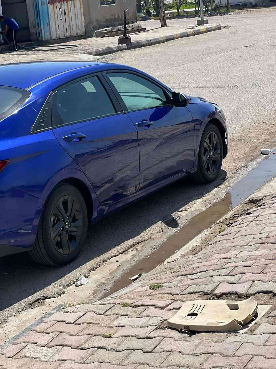 السلام عليكم ورحمه الله وبركاته جامعه مباركه / سياره ألنتره 22 أمريكي مكينه 2000 دوش رقم بغداد ضرره بس جاملق الخلفي بدون دواخل بصمه تحكم رادار مانع انزلاق فول مواصفات فقط الفتحه مابيه تخم تاير حداديه مكينه كير الكل مكفولات عارضه 125 الي مايعجبه السعر علق بتم وجزاك الله خير كلشي اكو بلسوك  مكاني واسط الصويره ناحية سيد الشهداء ***********
