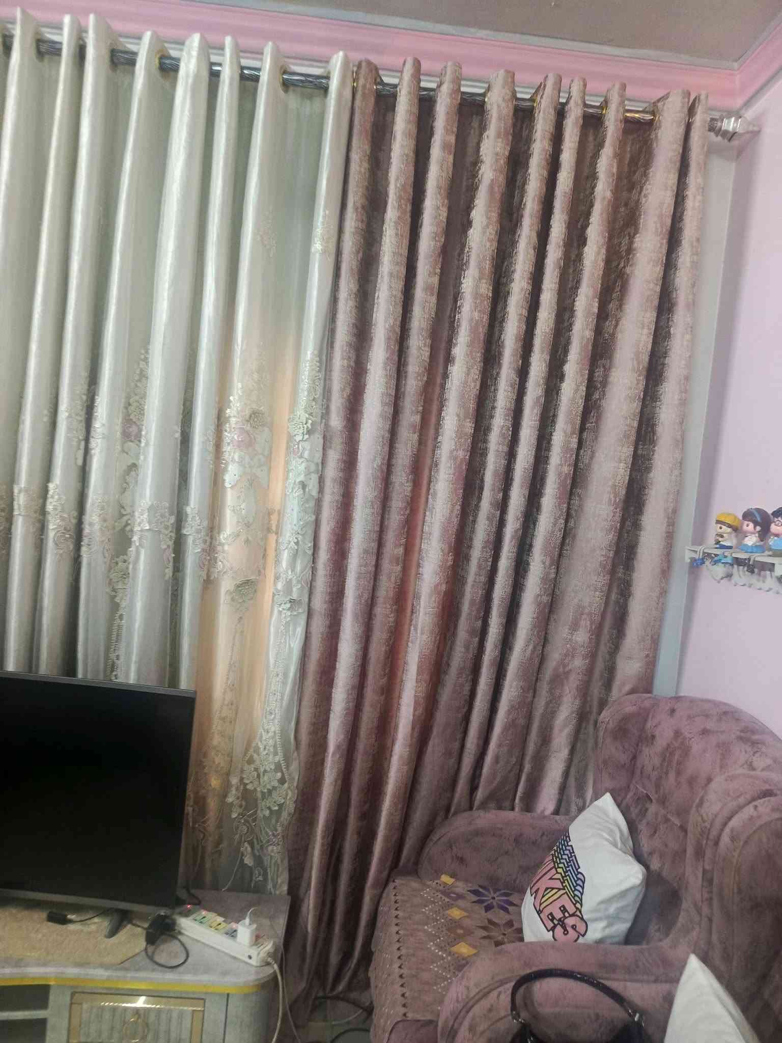 نص تخم قنفات نظيف مع طبله السعر ٣٠٠ بيه مجال مع برده المكان الحريه
