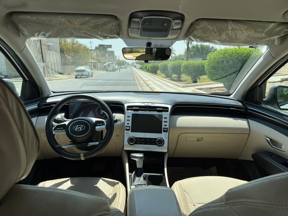 هيونداي توسان موديل 2024 — خليجي🇦🇪
⚙️ محرك 2000 CC
🚗 دفع أمامي FWD
🎨 لون أبيض 🤍
🛣️ ماشية 44,500 كم

✨ المواصفات والتجهيزات:
• الترحيب عند الاقتراب من السيارة
• شاشة CarPlay 📱
• شحن لاسلكي Wireless Charging
• تحكم ستيرن 4 جهات
• مانع انزلاق
• حساسات أمامية وخلفية
• مرايا كهرباء + إشارات بالمرايا
• كرسي السائق كهرباء
• كرسي الراكب الأمامي كهرباء
• تبريد خلفي
• بردات خلفية أصلية + بردة الصندوق
• نظام توقف/مساعدة عند نزول المنحدرات
• هاند بريك إلكتروني ببصمة
مانع نزول منحدرات 
• كاملة المواصفات 🔥

✅ سيارة نظيفة ومرتبة جداً
✅ استخدام شخصي ومعتنى بيها
✅ تحويل باي مكان 
✅ بيها بعض الملاحظات عند الاتصال ابلغك بيها 

💰 السعر: [على الخاص]
📍 الموقع: [حي حطين نفق الشرطة]
📞 للتواصل:    ***********
