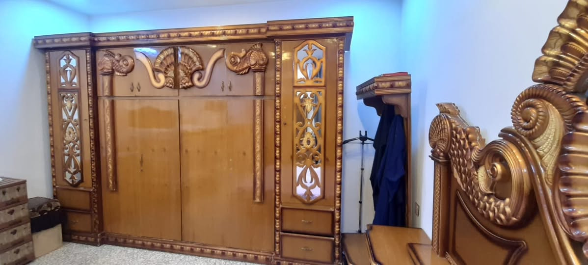 السلام عليكم  غرفة نوم صاج عراقي تفصال قوي 
سعر ٨٥٠ الف و بيه مجال مكان الغزالية 
والاتصال على الرقم ***********
