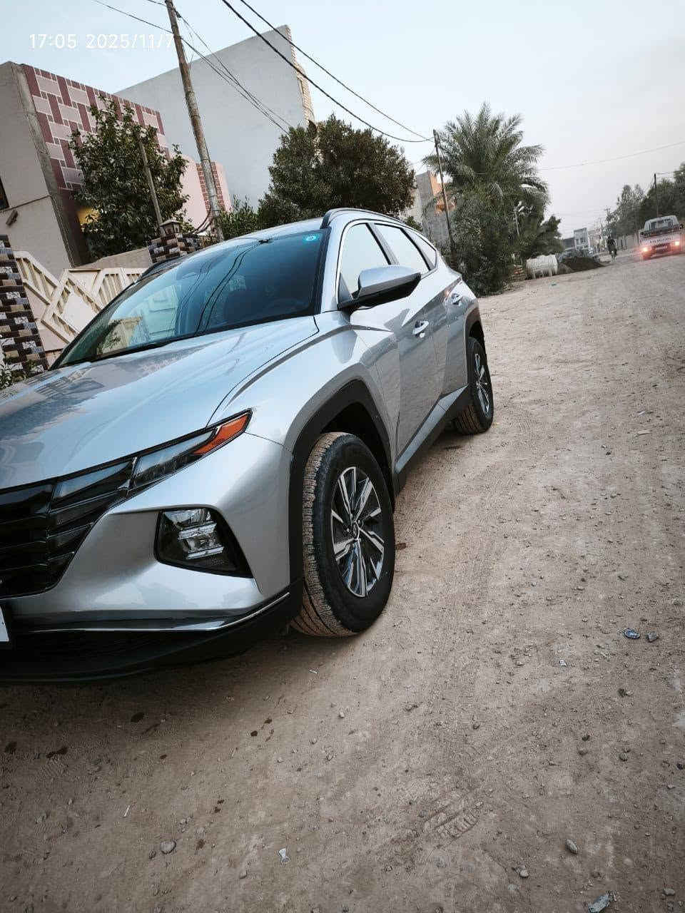 السلام عليكم
توسان هايبرد 2024 امريكي
ماشية 18000 كيلو متر 
بحالة الزيرو جديدة 
رقم ديالى انكليزي بأسمي تحويل مباشر 
الضرر موضح بالسونار فقط بنيد صبغ والبنيد البلادي ايضا موجود انطي وياهة
ارباك استيرن ودشبول 
للاستفسار ***********
