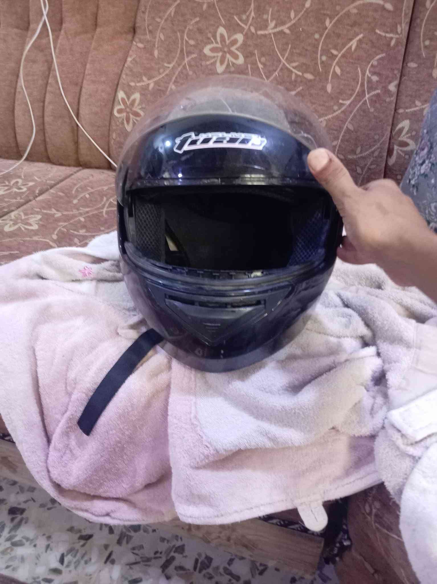للبيع • اكسسوارات
