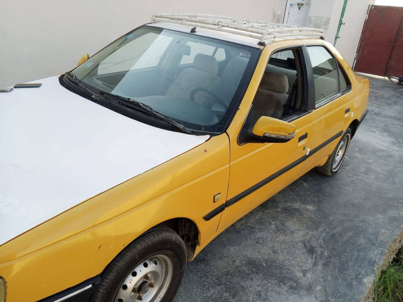 السلام عليكم سياره البيع نوع بيجو  ٢٠٠٩ الرقم بغداد انكليزي تحويل ثاني يوم السعر ٢٠ورقه وبيها مجال ***********بيه واتساب
