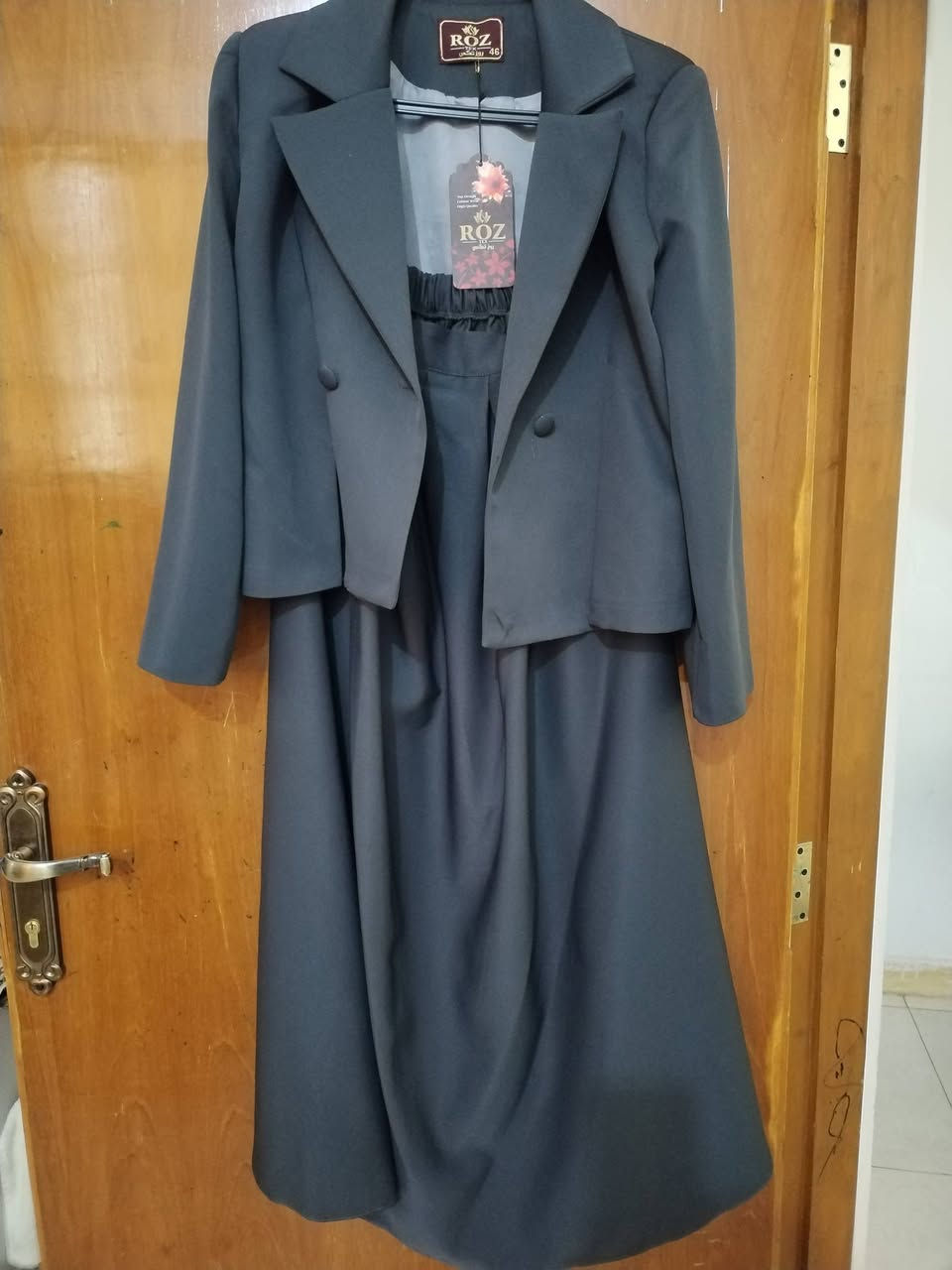 للبيع قياس ٤٦ السعر ٣٠ مع التوصيل جميع مناطق الكوت الاتصال على الرقم ***********
