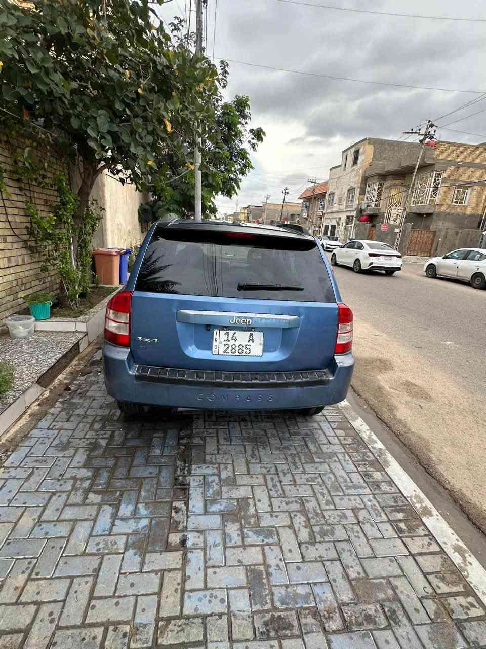 سياره جيب كمبارس مديل 2007 السياره بسمي تحويل ثاني يوم السياره تبريد نقصه بس حداديه خلفيه خلفيه دعمته جاملغ وبنيد السعر 55ورقه الرقم موميز  المكان بصره ياسين اخريبط للتفاصيل الخاص او الاتصال على رقمي ***********
