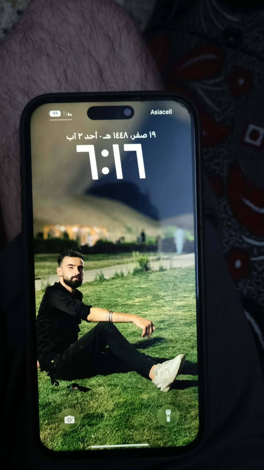السلام عليكم آيفون 15 برو ماكس جهاز نظيف ذاكره 256 بطارية 89 الجهاز مبدل بيه فقط شاشة فيس أيدي شغال 
دبل SIM جهاز مرتب 
السعر 875 وبيه مجال قليل 
***********
