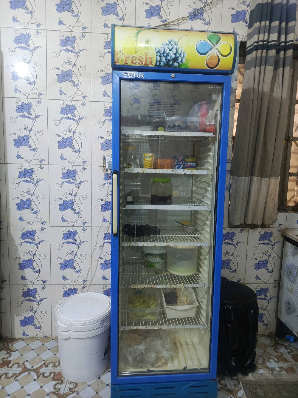 عارضه للبيع نضيفه شغاله تبرد 
السعر :350 وبيه مجال 
العنوان: ذي قار قضاء الرفاعي قرب طاقة الكهرباء 
رقم الهاتف:***********