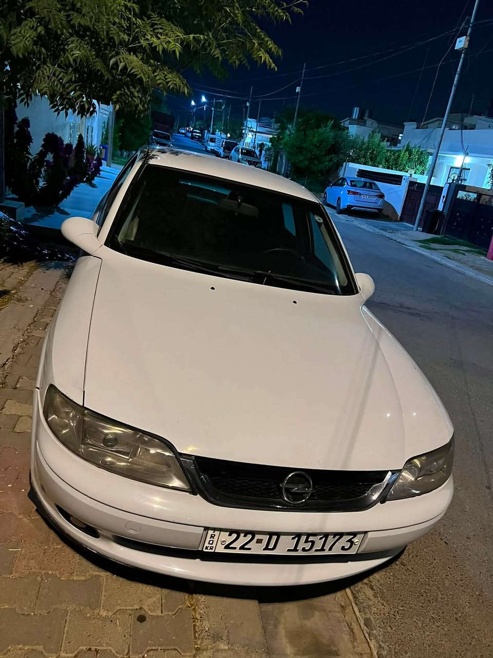 للبيع اوبل فيكترا موديل ٢٠٠٠ بدون صبغ عراق و اوربي  تبريد كير عادي  سياره جاهز مكان اربيل سعر ٣٩ مكان اربيل سنويه حتا ٢٠٢٩ جديد ***********
