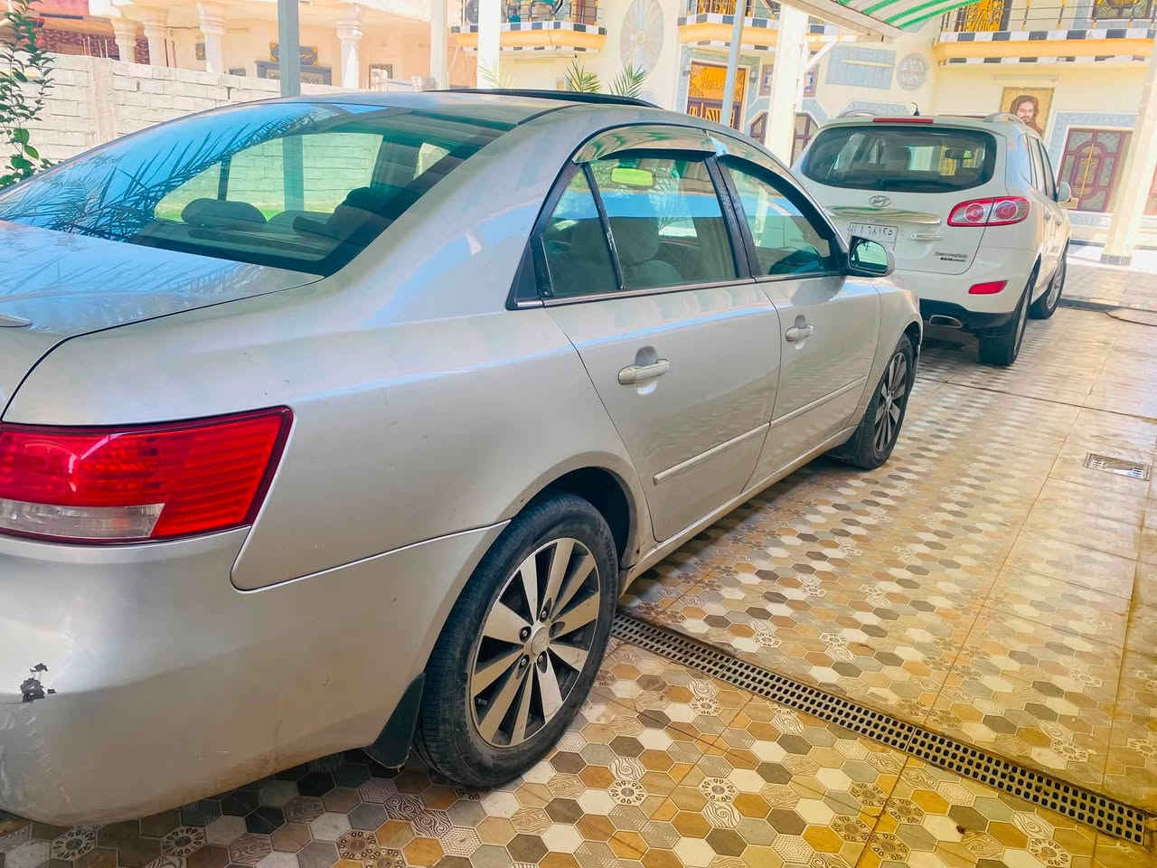 سوناتا 2006 خليجي V6 محرك 3300 السياره بيه صبغ 3 قطع فقط بنيد وجاملغات الاماميه اثنين اثر جراد السعر 95 وبيه مجال مكان السياره صلاح الدين قضاء بلد الرقم ***********
