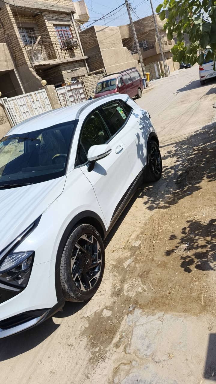 🚘 كيا سبورتاج خليجي للبيع
موديل 2023

ماشيه 21000

السياره مكفول من كلشي  وخاليه من البارد والصبغ والتبديل

🔹 ويل  19 

🔹 بصمتين ✌

🔹 تشغيل بالبصمة وعن بُعد

🔹 شحن لاسلكي للموبايل 📱

🔹 شاشة متصلة

🔹 مقاعد قماش

🔹 كرسي كهربائي

🔹 تدفئة الكراسي 

🔹 تدفئة الستيرن 

🔹 مكيف تبريد قطعتين ❄️

🔹 أنظمة قيادة متعددة

🔹 نظام ترحيب

🔹 ضمان الشركة الدولية 🏢 

🔹السعر 20500 $

📍 السيارة نظيفة وداخله بالضمان

للاتصال ***********
مكاني بغداد الدوره
